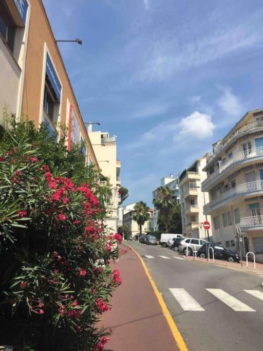 Le Corail Spacieux Avec Beau Et Ample Balcon, Au Centre, Ideal Pour Familles Et Petits Groupes * Cannes