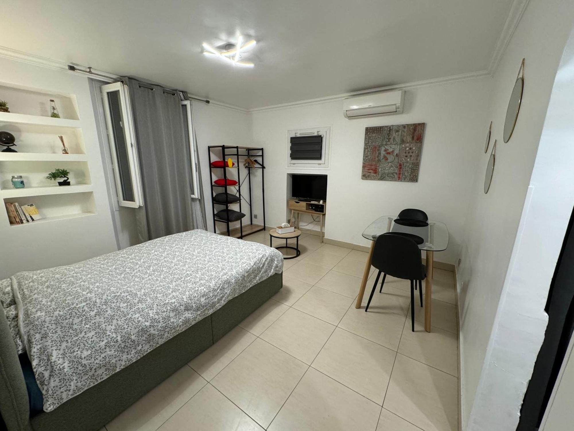Apartamento Grand Studio, Parking Prive, Cuisine Separee Cannes