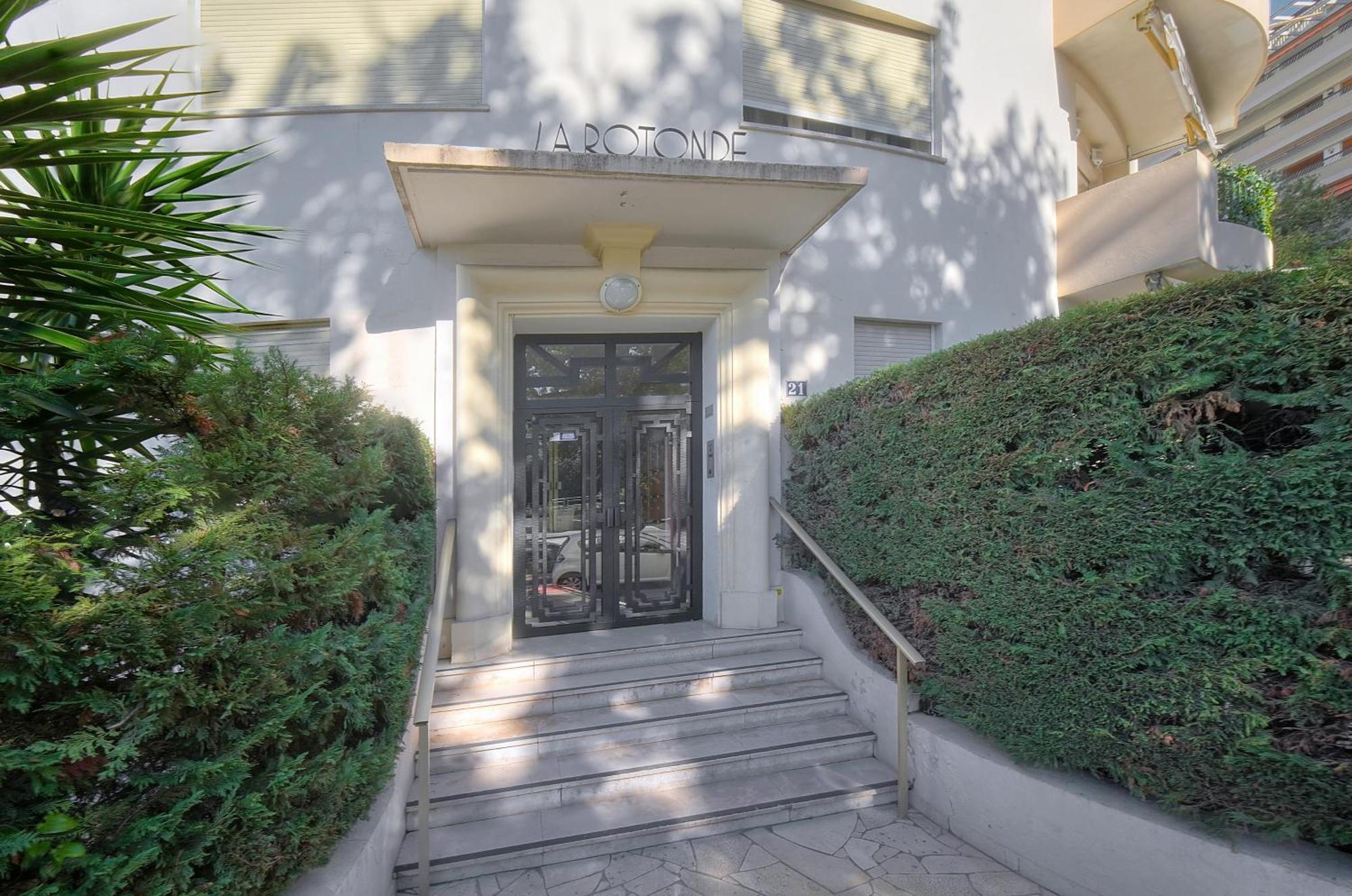 Seabatical By The Beach, 2bed And 2baths Apartment *