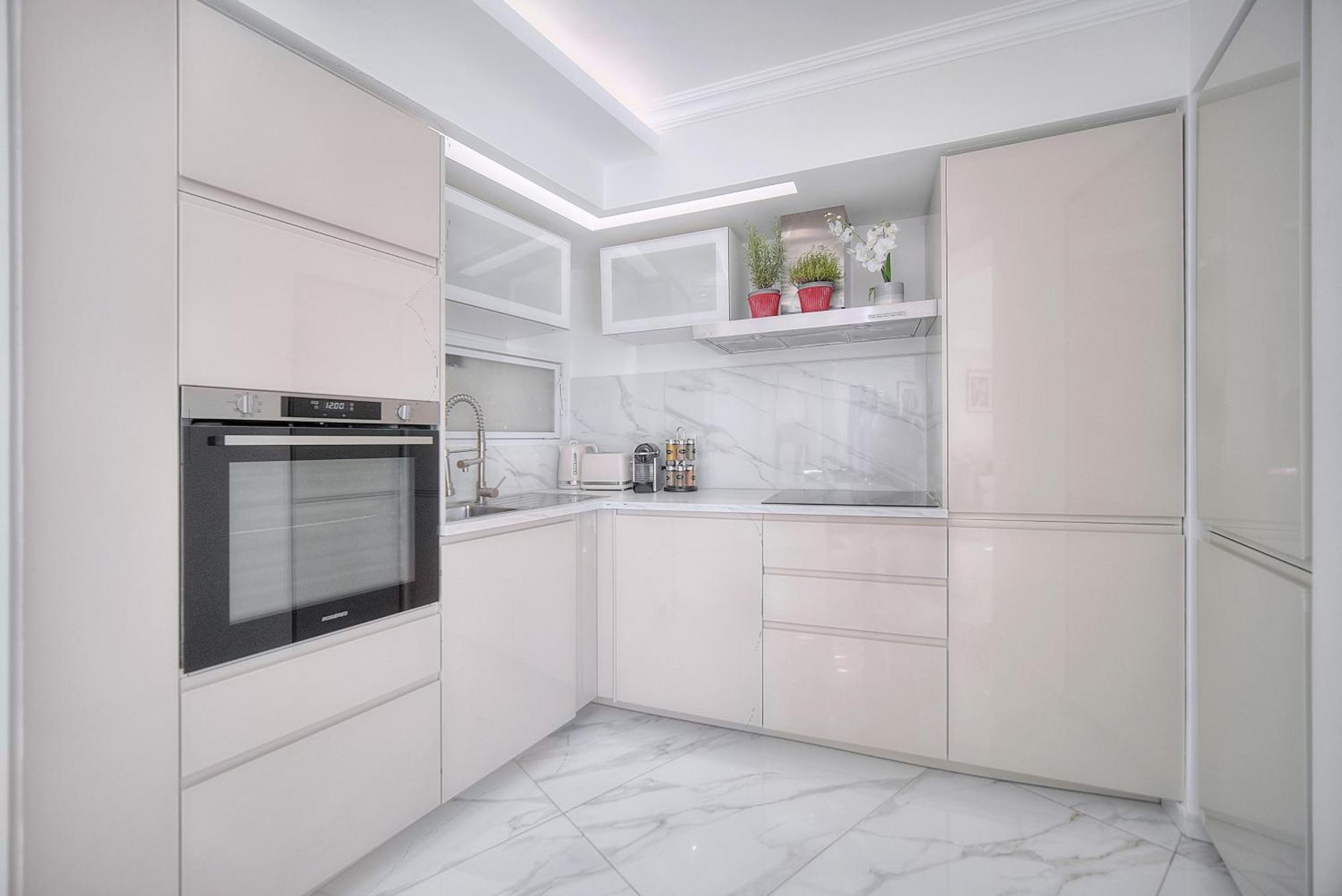Seabatical By The Beach, 2bed And 2baths Apartment Cannes