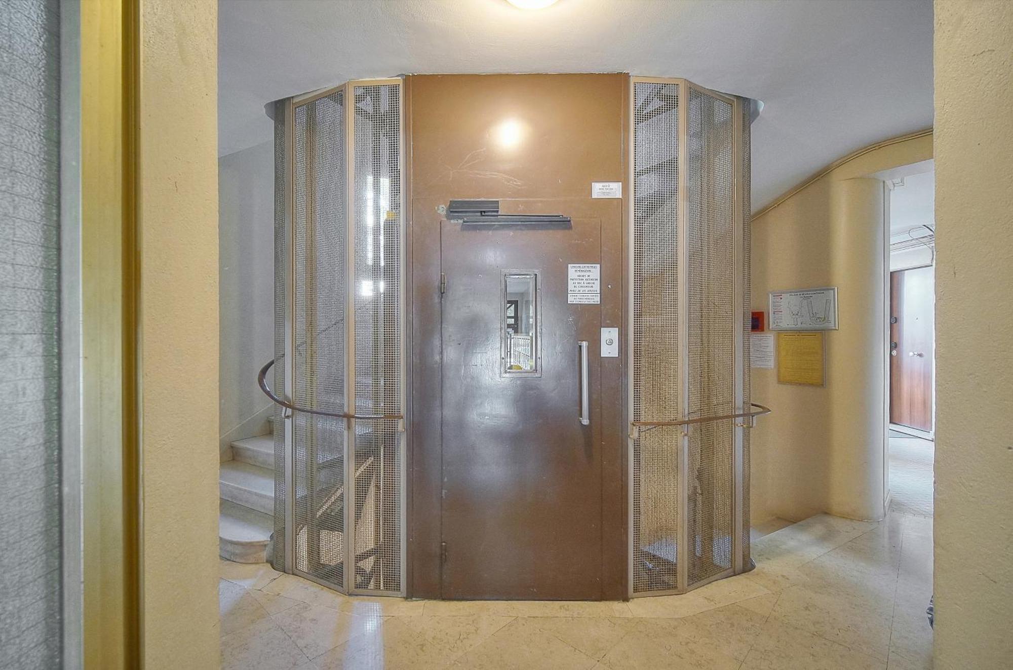 Seabatical By The Beach, 2bed And 2baths *