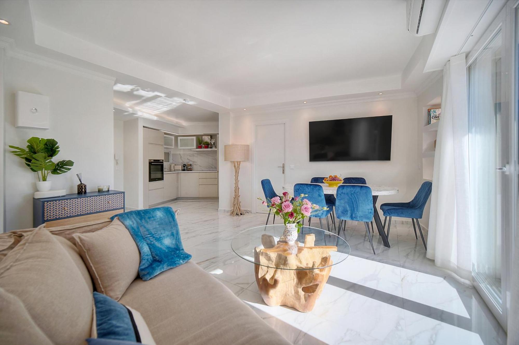Seabatical By The Beach, 2bed And 2baths Apartment *