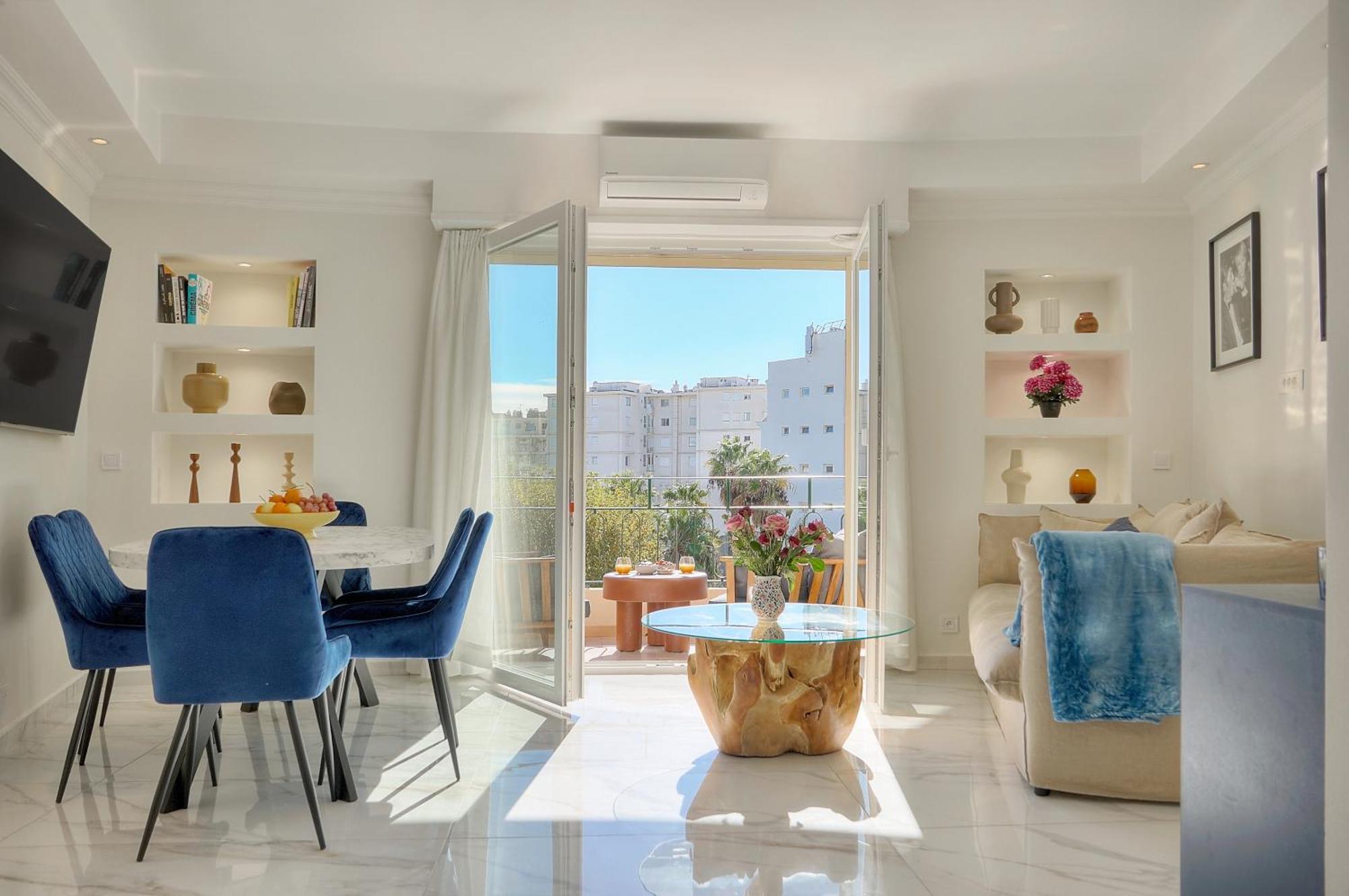 Seabatical By The Beach, 2bed And 2baths *