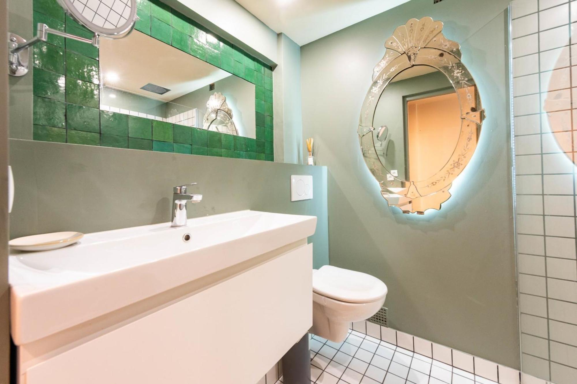 1-br Quiet Balcony Apartment Cannes