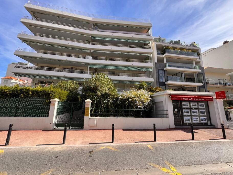 Palm - 2 Vue Appartement *