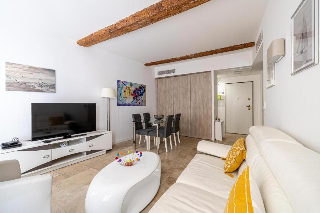 Le Meynadier Lumineux Dans Le Centre Historique, Proche Des Plages Et Palais Appartement *