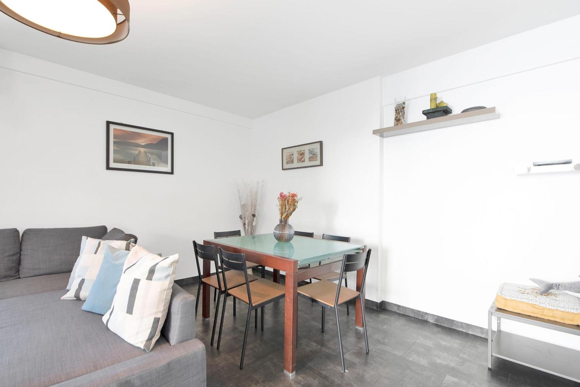 Apartment Le Versailles Plaisir Et Confort En Centre-ville, Pour Sejours En Famille Ou Business