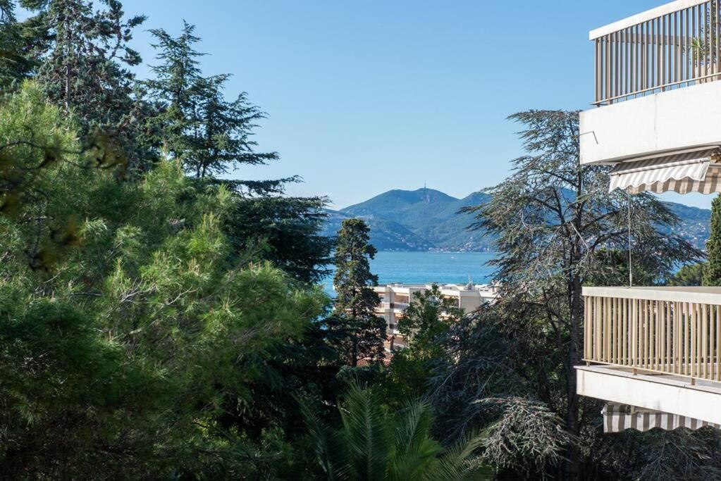 L'esterel Avec Grand Balcon Vue Apercu Et Piscine *