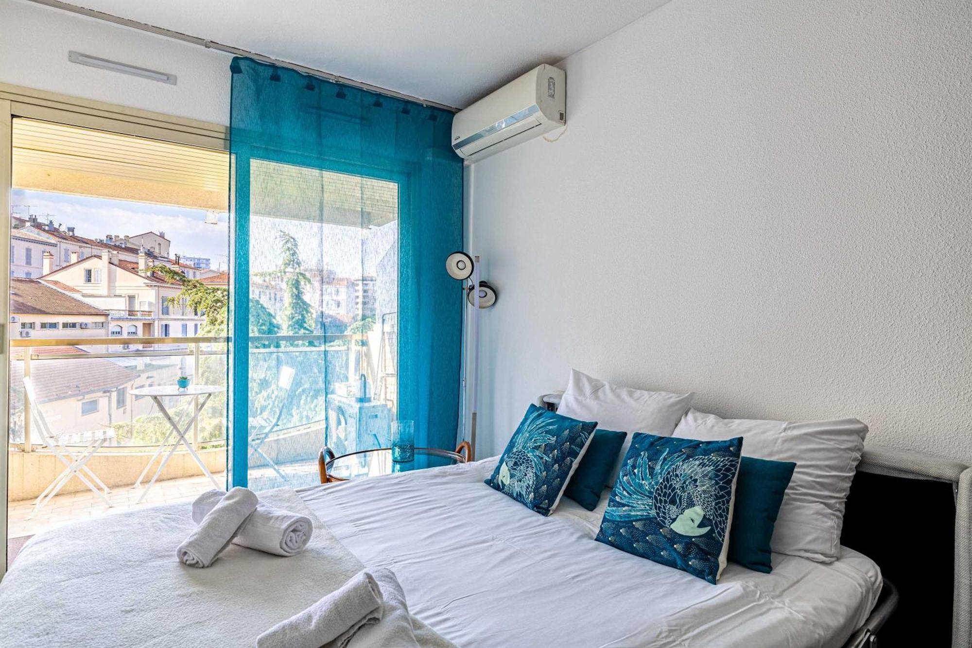 Apartment L'ilot Avec Balcon, Mignon Et Charmant, Un Havre De Paix Au Coeur Du Centre-ville Cannes