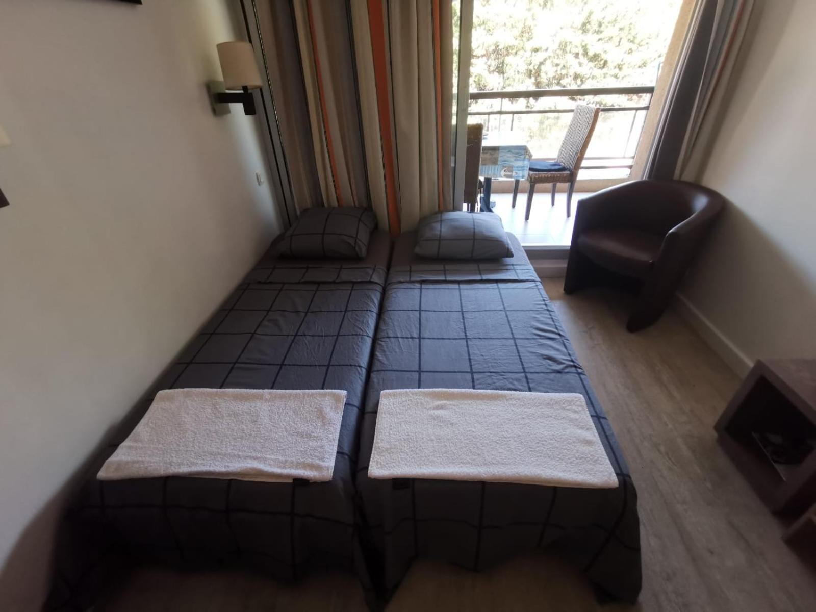 A&h Homes - - Near Train Station