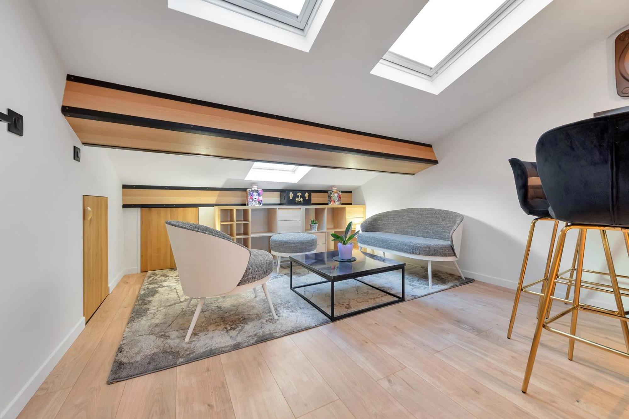 Le Napoleon Chic Et Moderne, L'endroit Parfait Au Coeur De La Banane Cannes