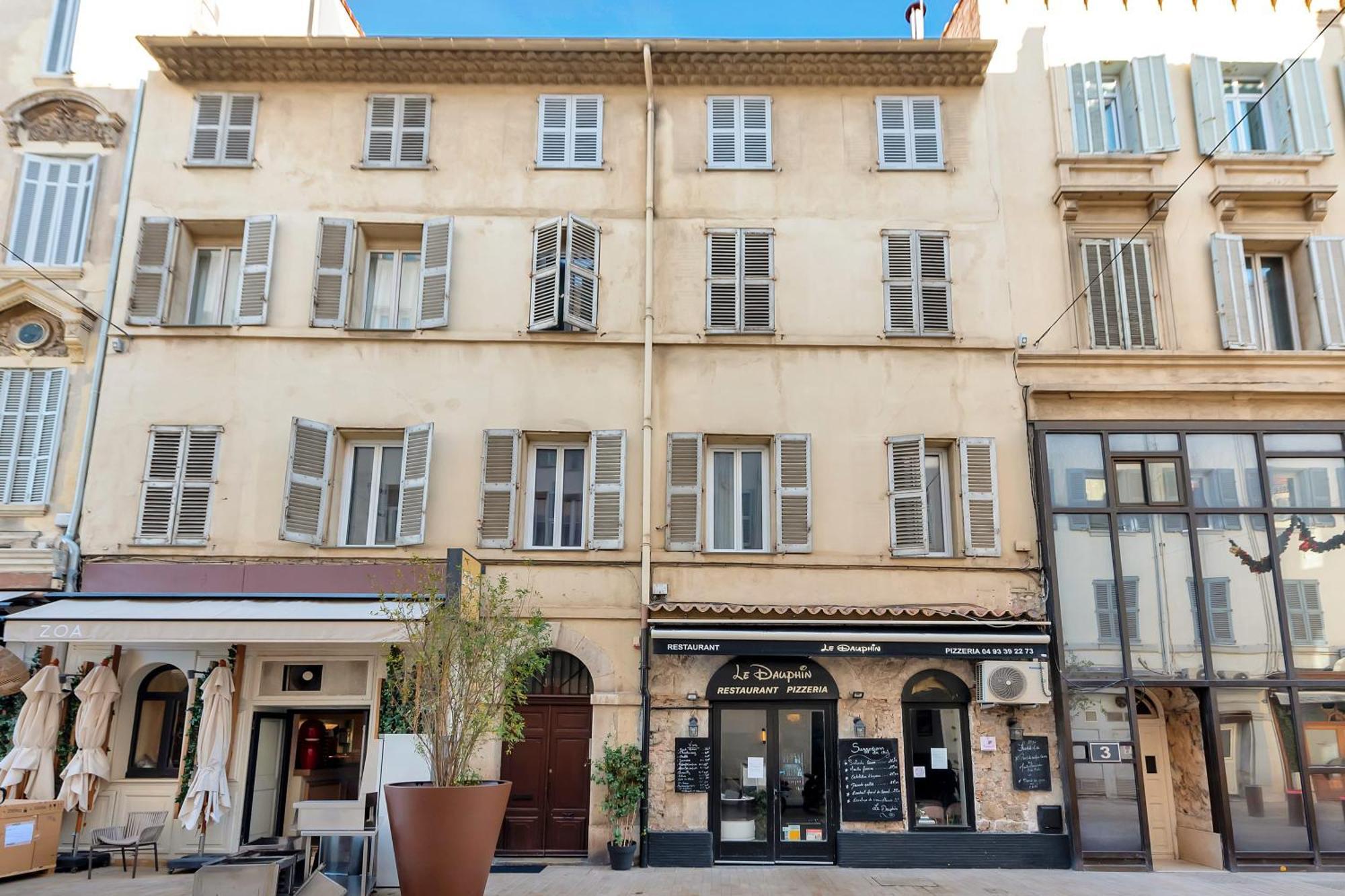 Le Napoleon Chic Et Moderne, L'endroit Parfait Au Coeur De La Banane * Cannes