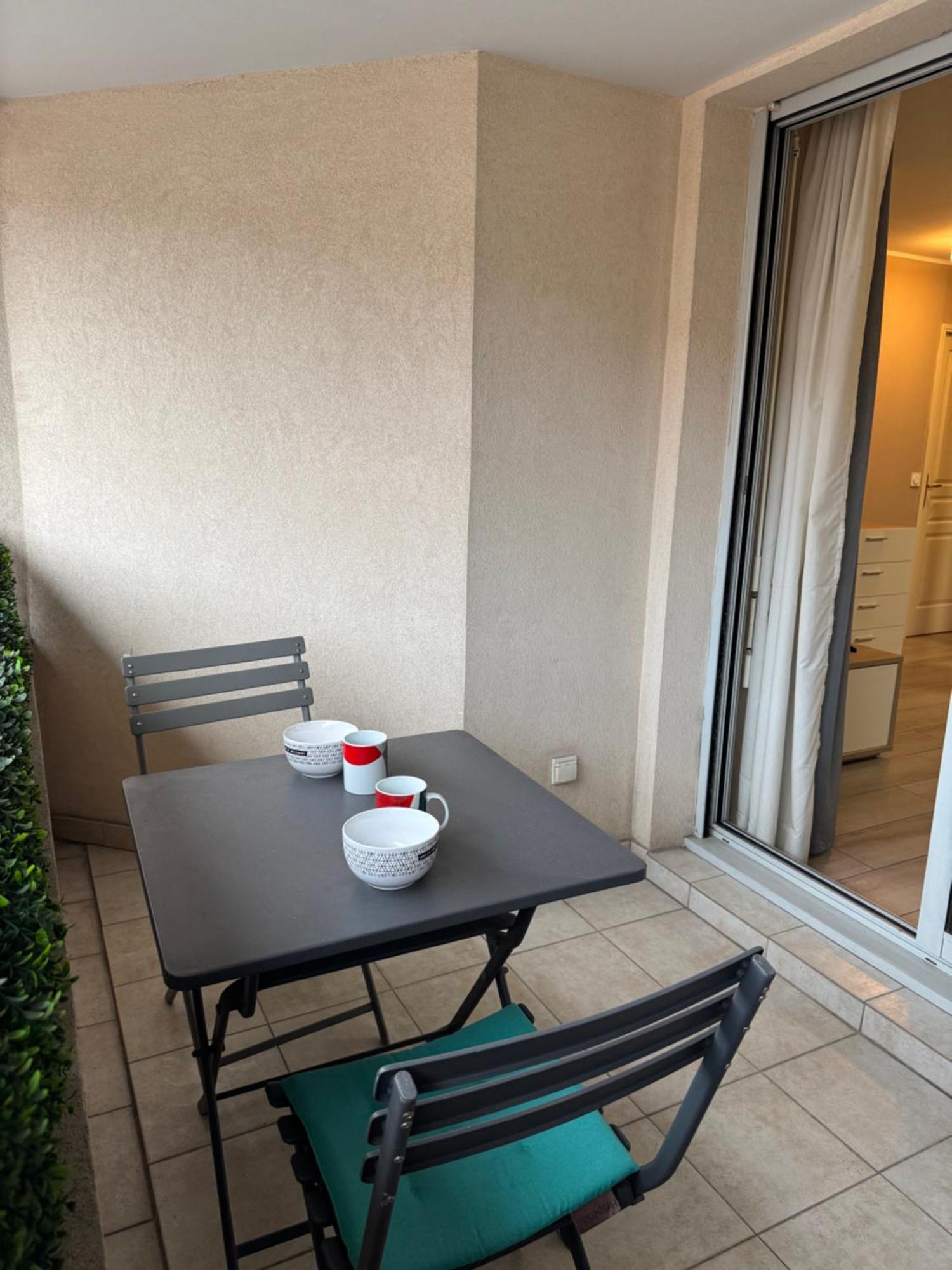 Proche De La Apartment *