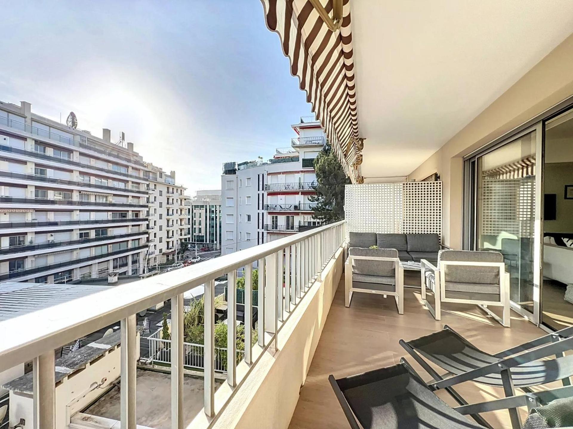 Apartment 3p Between Croisette Beaches And Antibes Street *