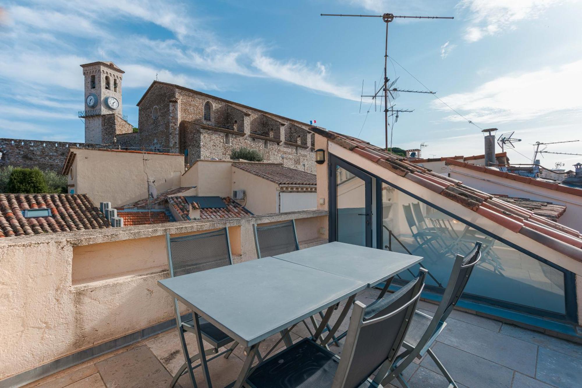 Maison Julia- Triplex Avec Rooftop Terrasse Vue Sur Et Cathedrale, 10 Mins A Pieds Du Palais Et Plages Cannes