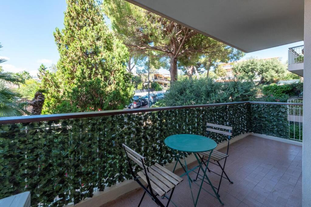 Le Cardiff Avec Grand Balcon, Piscine Et Parking, Un Fabuleux Familial En Basse Californie Apartment Cannes