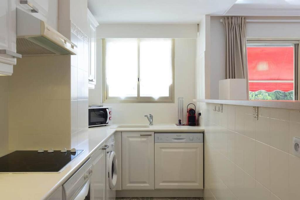 Appartement Le Corail Spacieux Avec Beau Et Ample Balcon, Au Centre, Ideal Pour Familles Et Petits Groupes Cannes