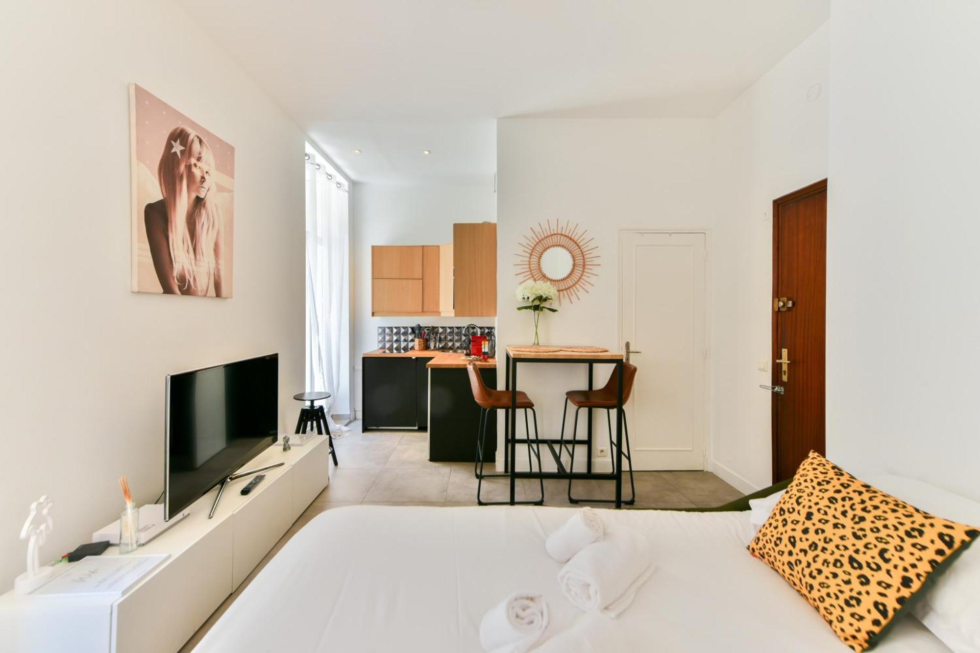 Le Concordia Mignon Avec Grande Et Belle Terrasse, En Plein Coeur Du Centre-ville Apartment *