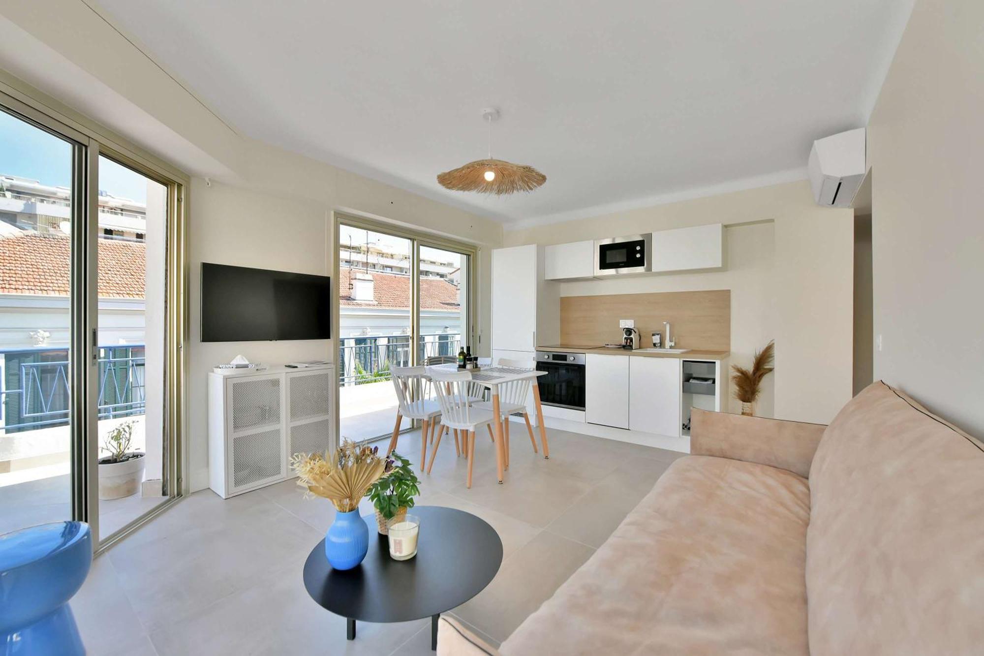 Apartment L'athena Elegant Avec Sublime Terrasse, Position Parfaite Pour Un Sejour Incroyable Cannes