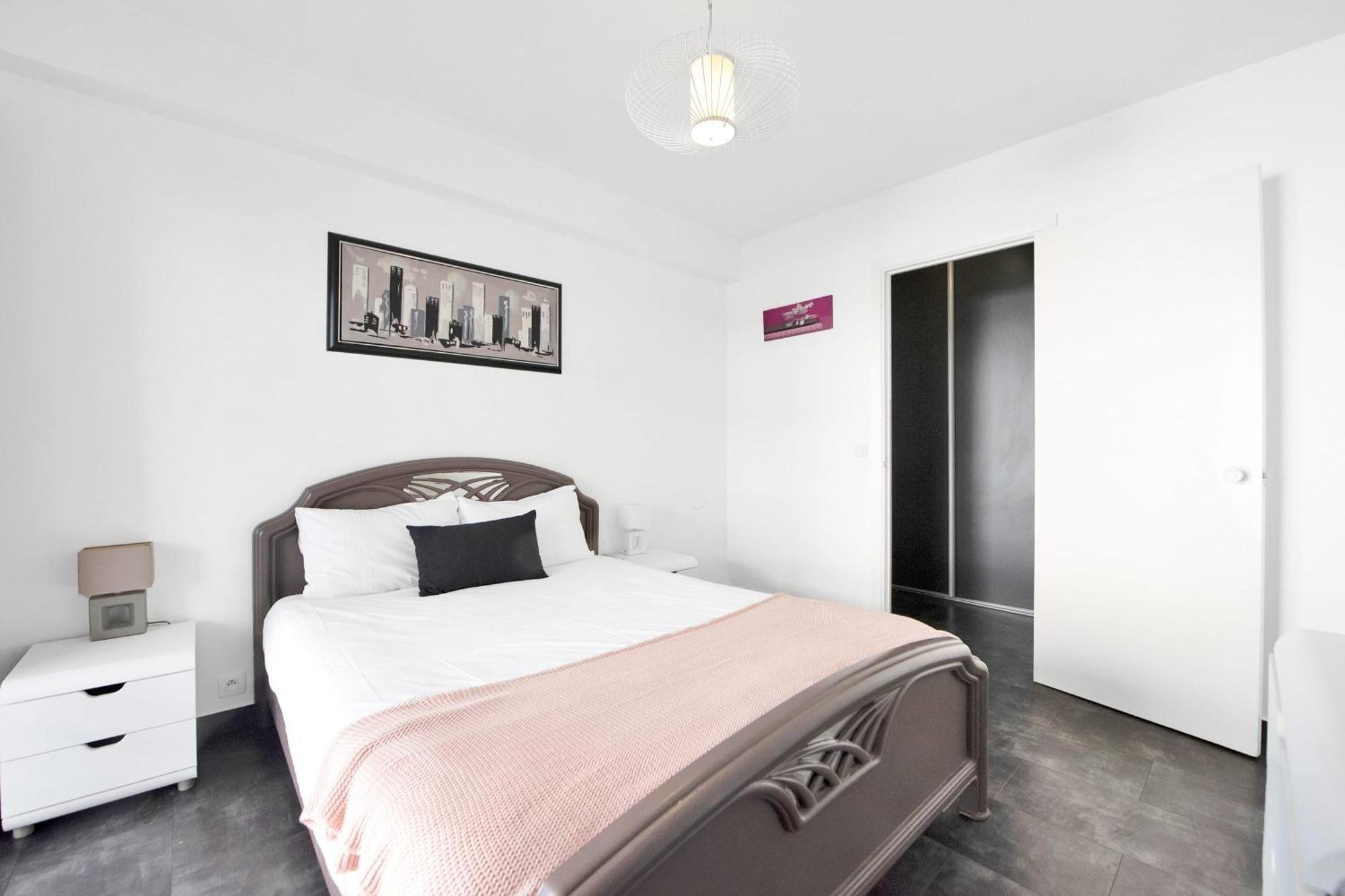 Le Versailles Plaisir Et Confort En Centre-ville, Pour Sejours En Famille Ou Business Apartment Cannes