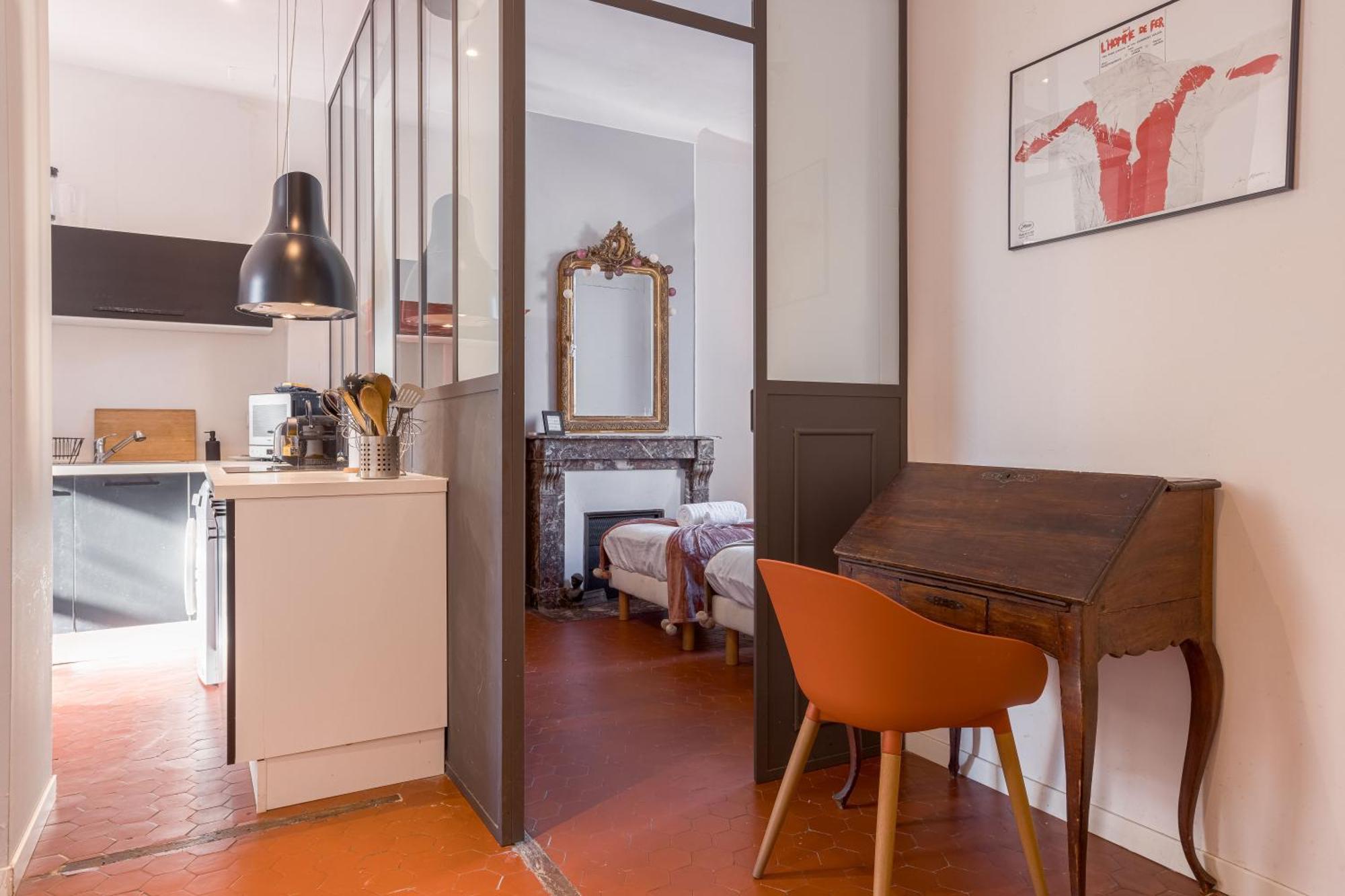 L'atelier - Jardin, 8mn Palais&plage, Spacieux Apartment