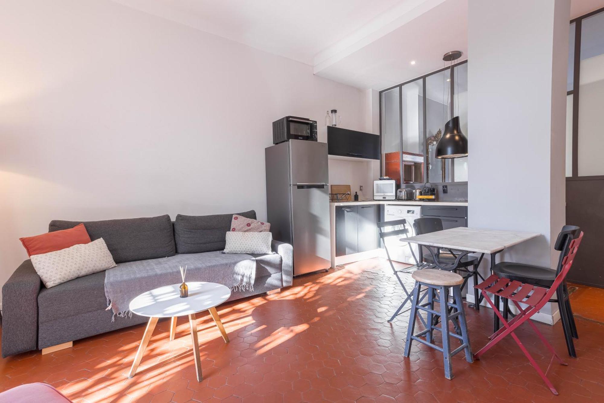 Apartment L'atelier - Jardin, 8mn Palais&plage, Spacieux *