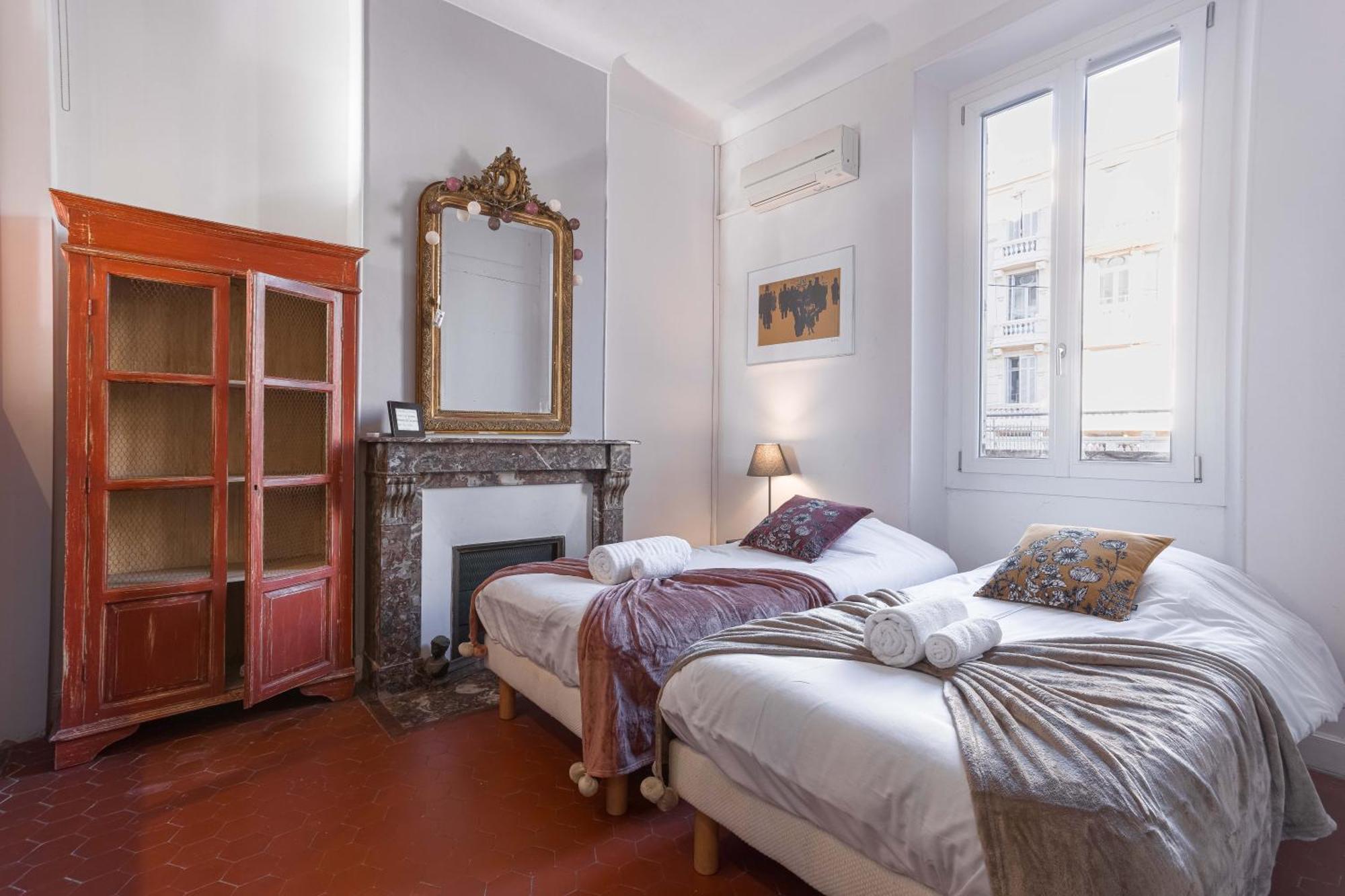 Apartment L'atelier - Jardin, 8mn Palais&plage, Spacieux *