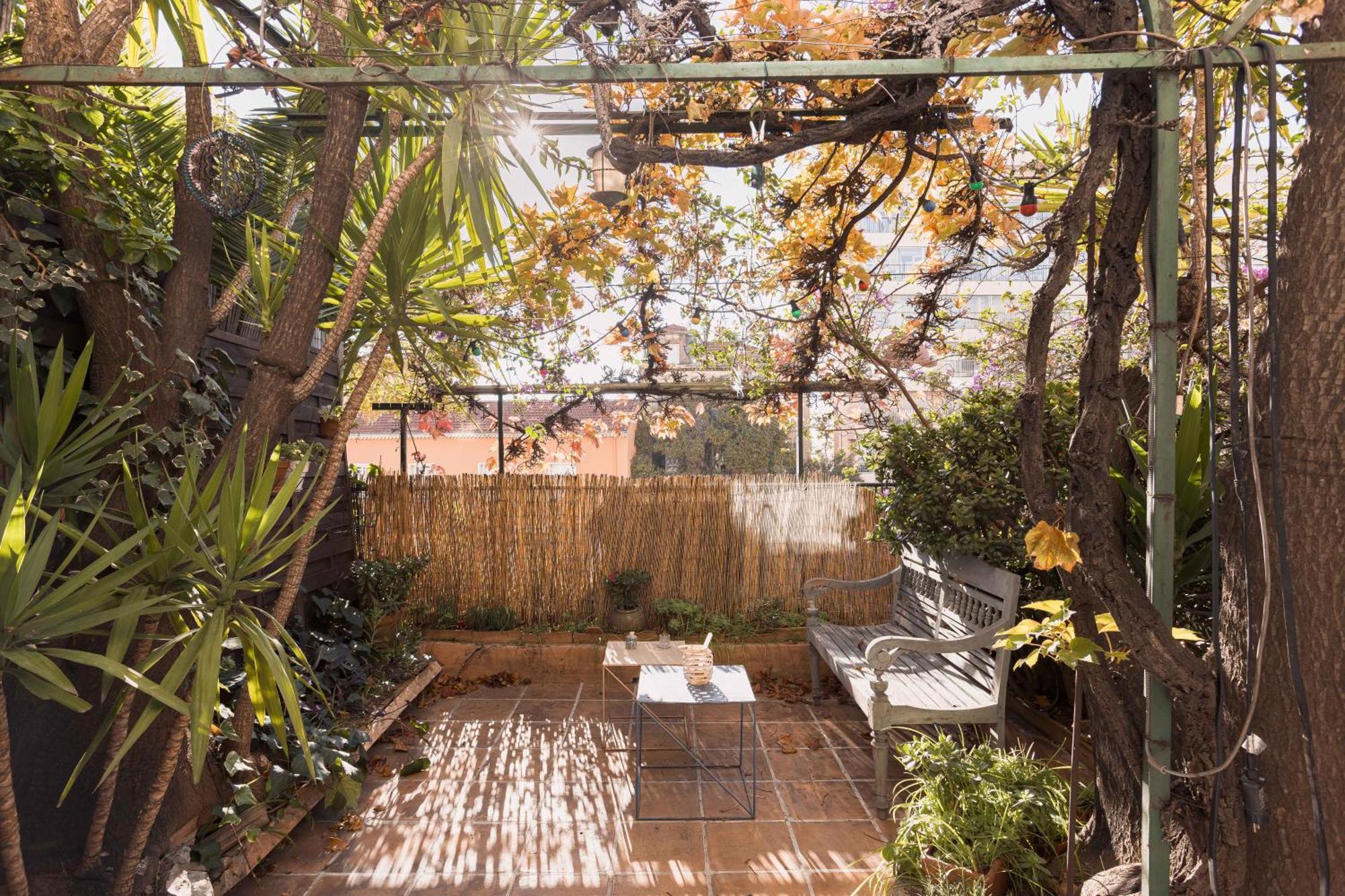 L'atelier - Jardin, 8mn Palais&plage, Spacieux Apartment