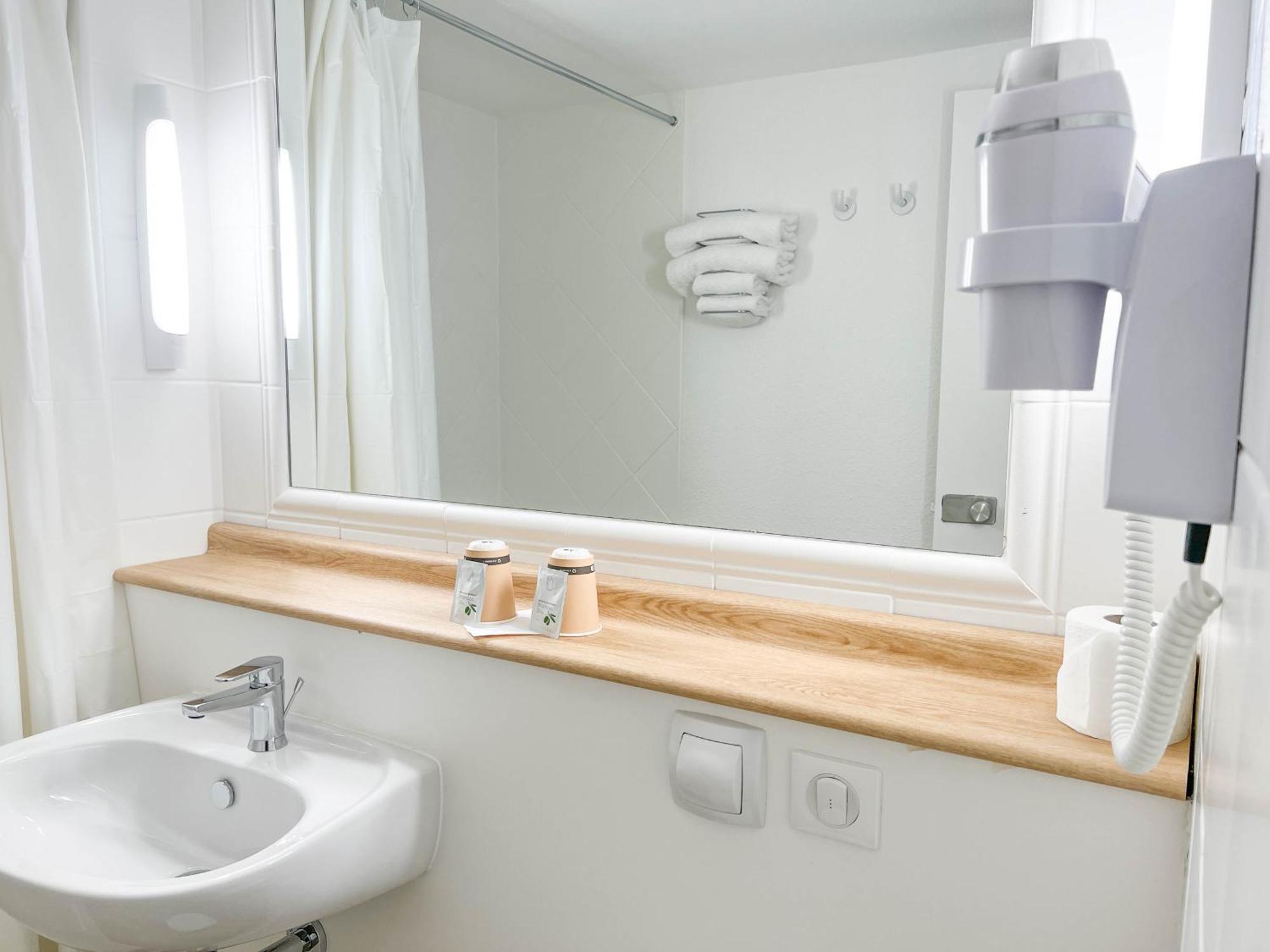 Kyriad - Mandelieu Hotel Cannes