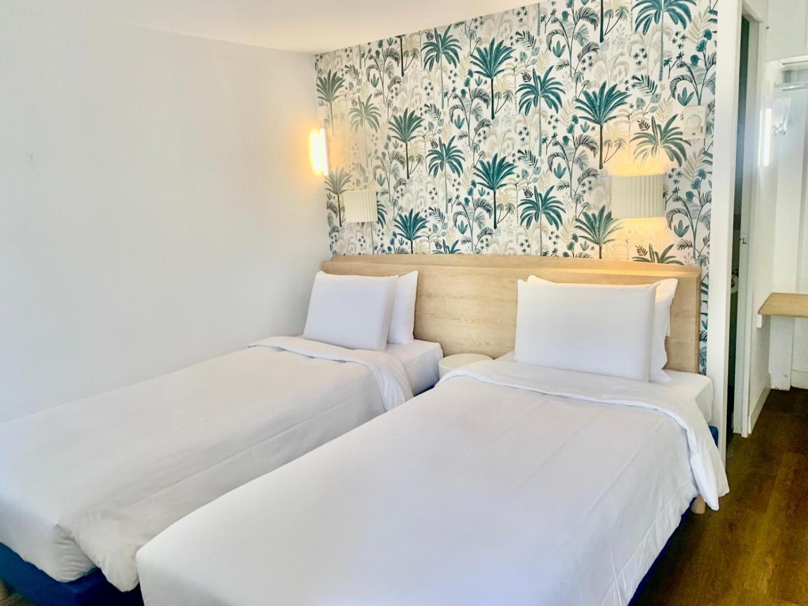Hotel Kyriad - Mandelieu