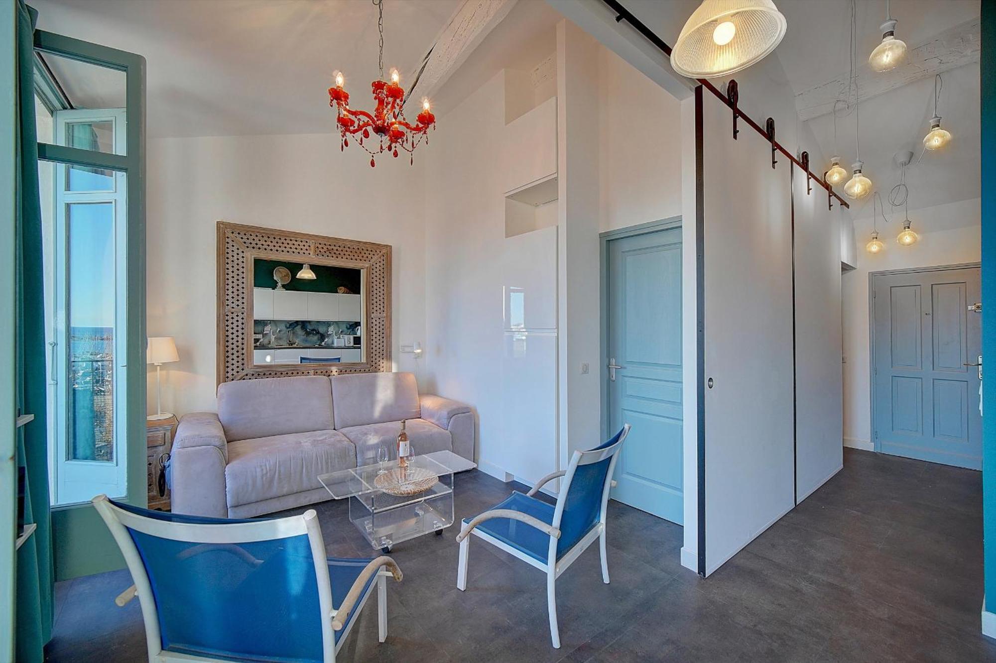 Exceptionnel 3 Pieces Avec Terrasse Vue Sur Vieux Port Centre L! A2b195 *