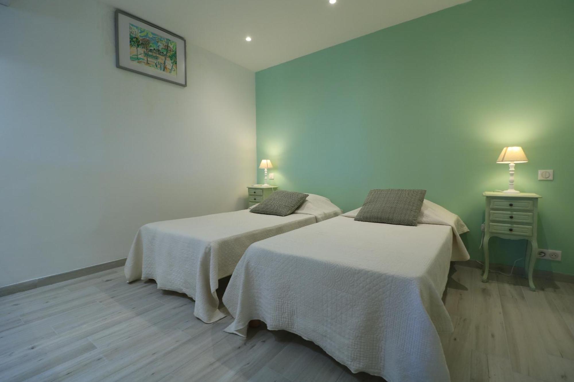 Apartment Lumineux 3 Pieces Renove Face Au Port L! A2b218