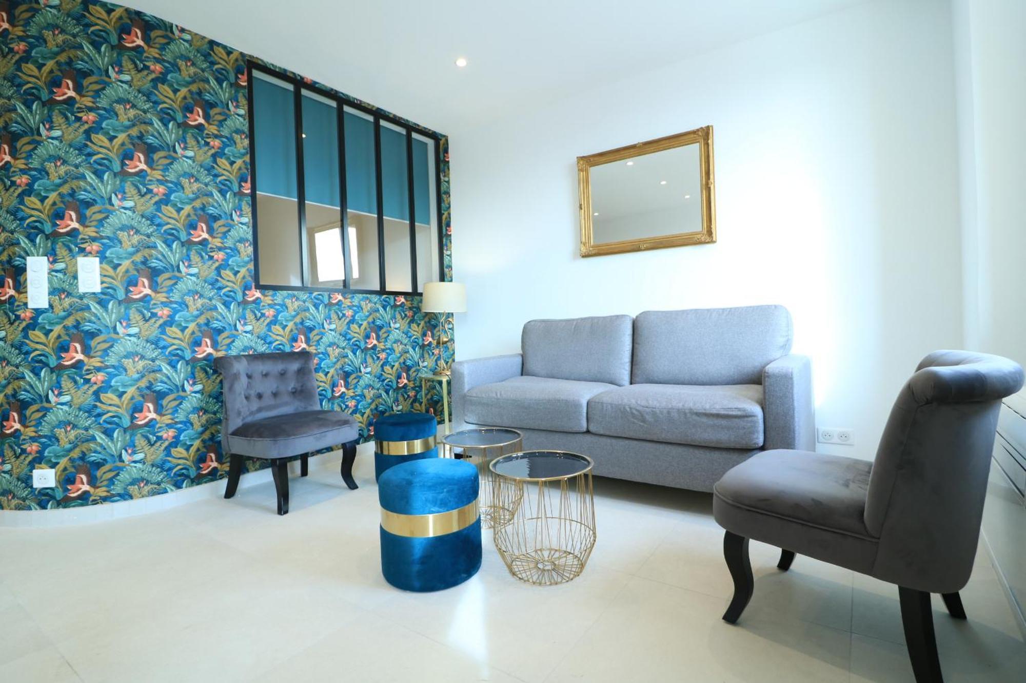 Lumineux 3 Pieces Renove Face Au Port L! A2b218 Apartment *