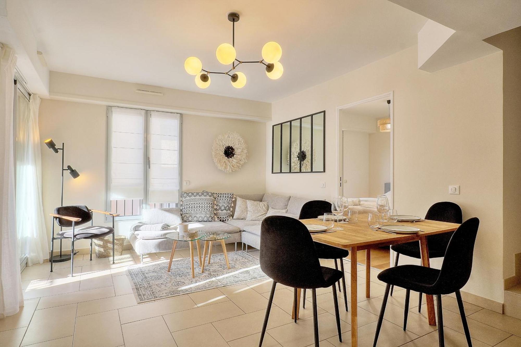 Magnifique Et Lumineux 3 Pieces A2b238 Apartment