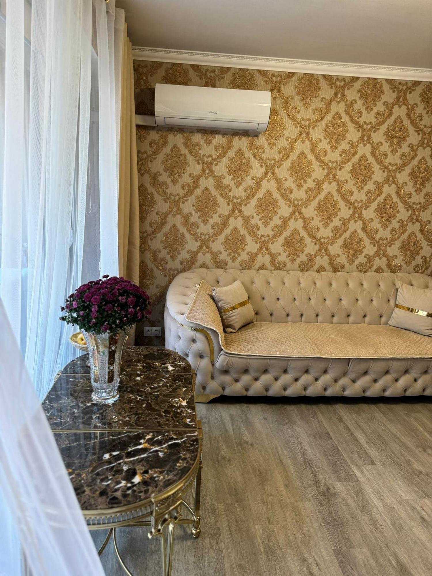 Le Chevreuse Centre-ville Apartment *