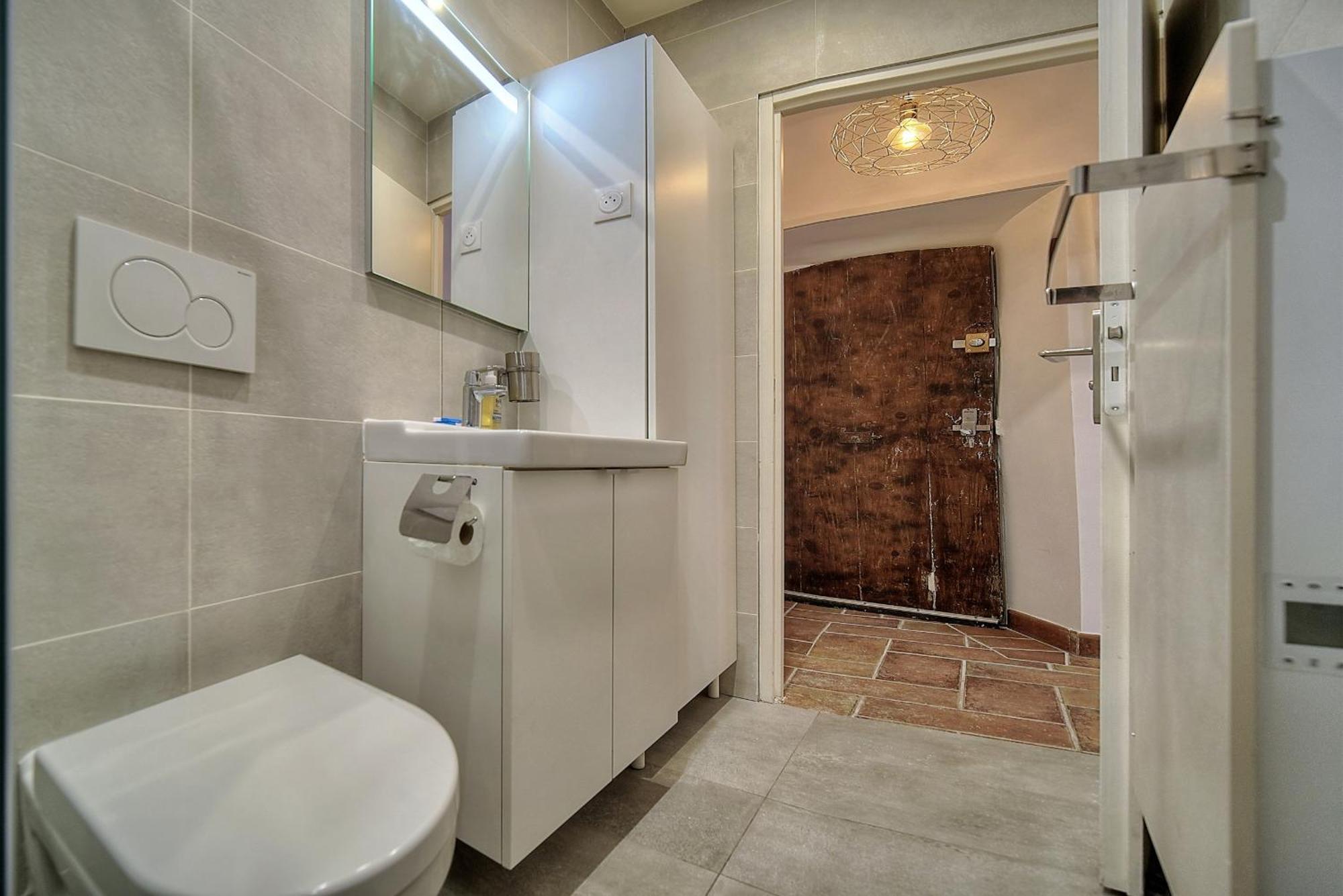 Appartement Agreable Quartier Suquet-vieux Port A0b185 Cannes
