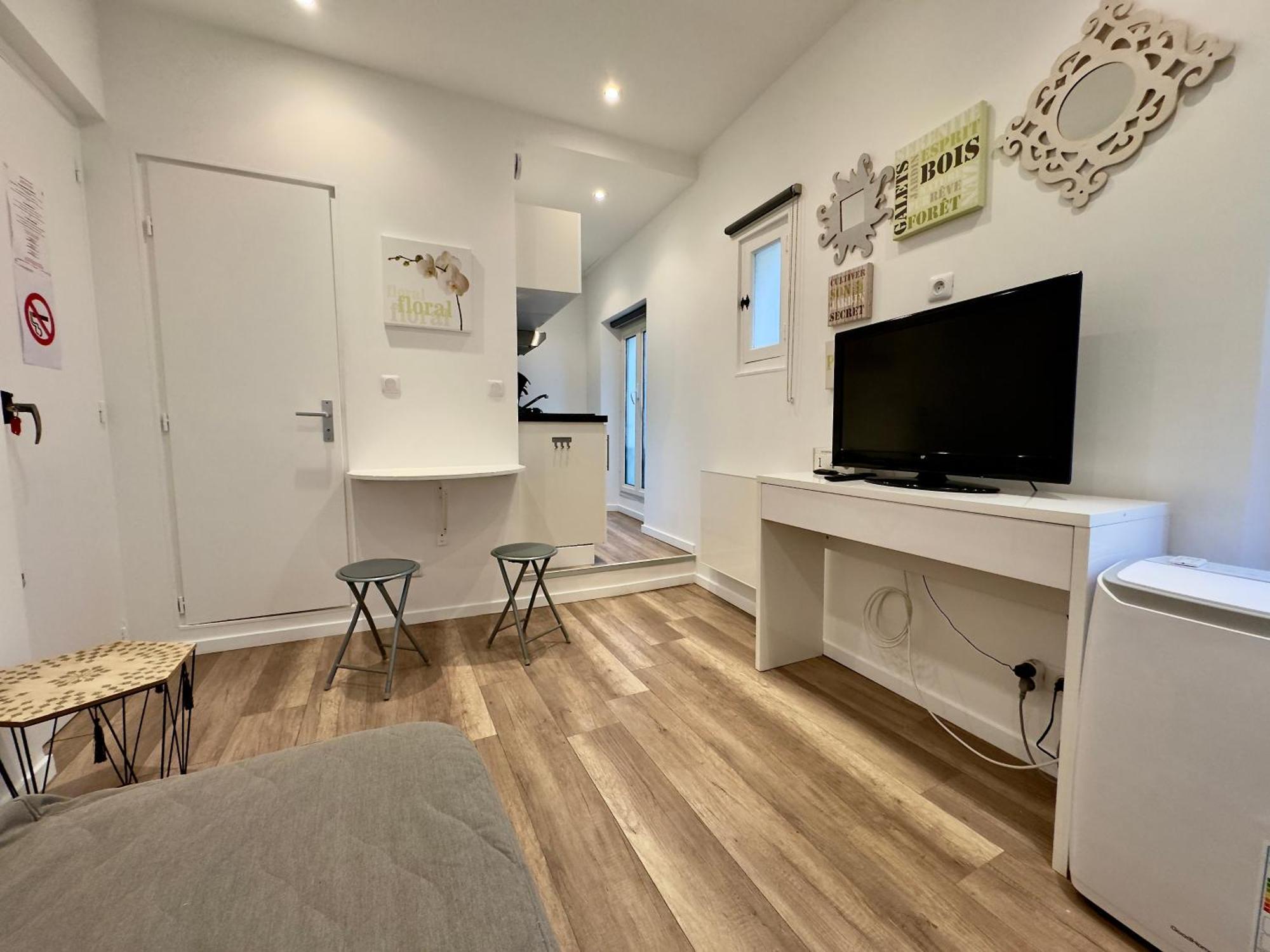 Apartment Mini - Le Chevalier By Scls Locations Cannes