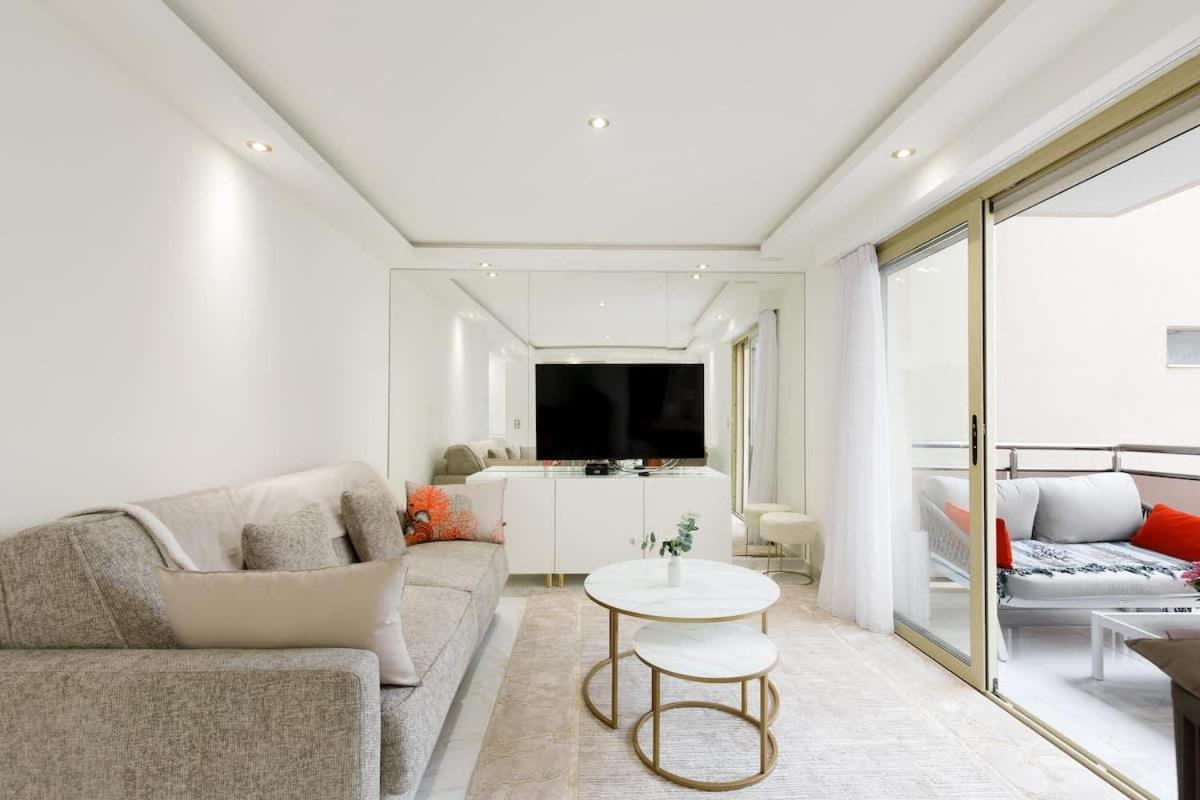 Carlton Area Superb 1 Bedroom Apartment Cannes