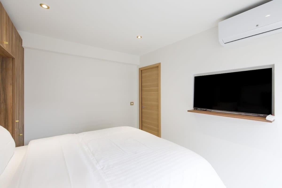 Carlton Area Superb 1 Bedroom *