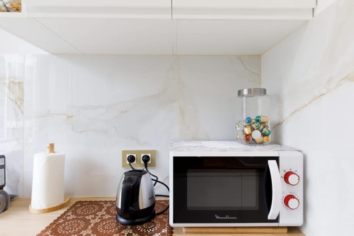 Carlton Area Superb 1 Bedroom Cannes