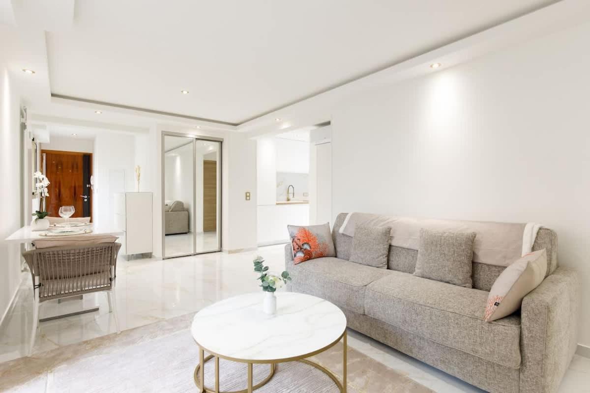 Carlton Area Superb 1 Bedroom Apartment