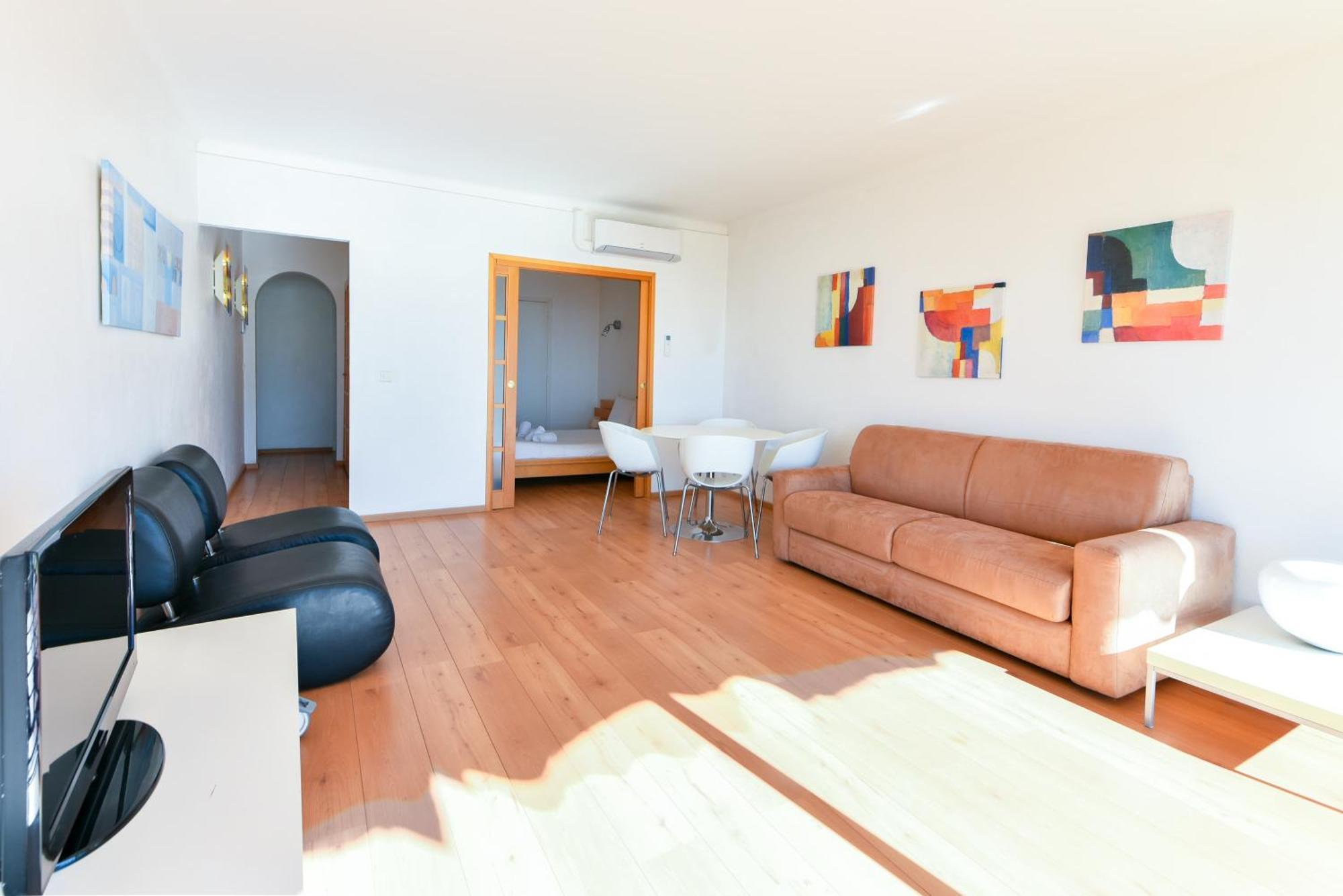 La Belle Vue Avec Joli Balcon Et Parking, A Cote Des Plages Et Du Centre-ville Cannes