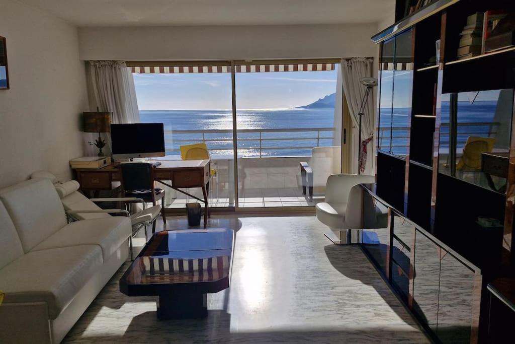 Apartment Seaside Beachfront Bord De Cannes