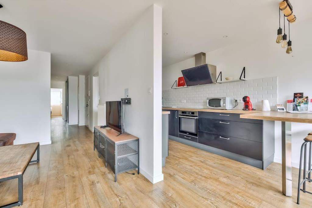 Lovely 2br Flat With Terrace And Parking Near The * Cannes