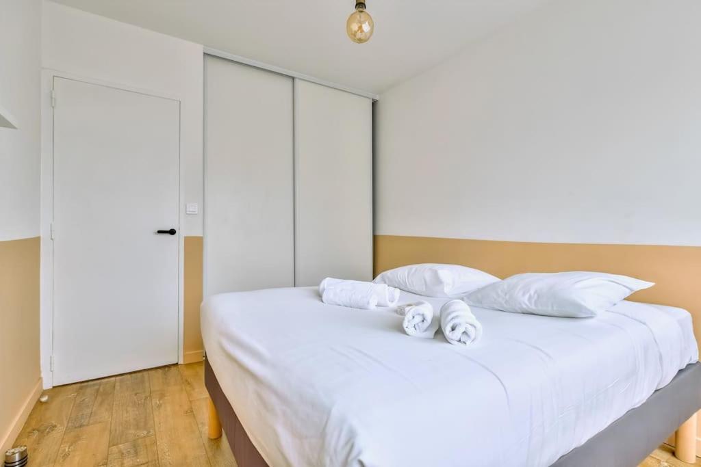 Apartment Lovely 2br Flat With Terrace And Parking Near The