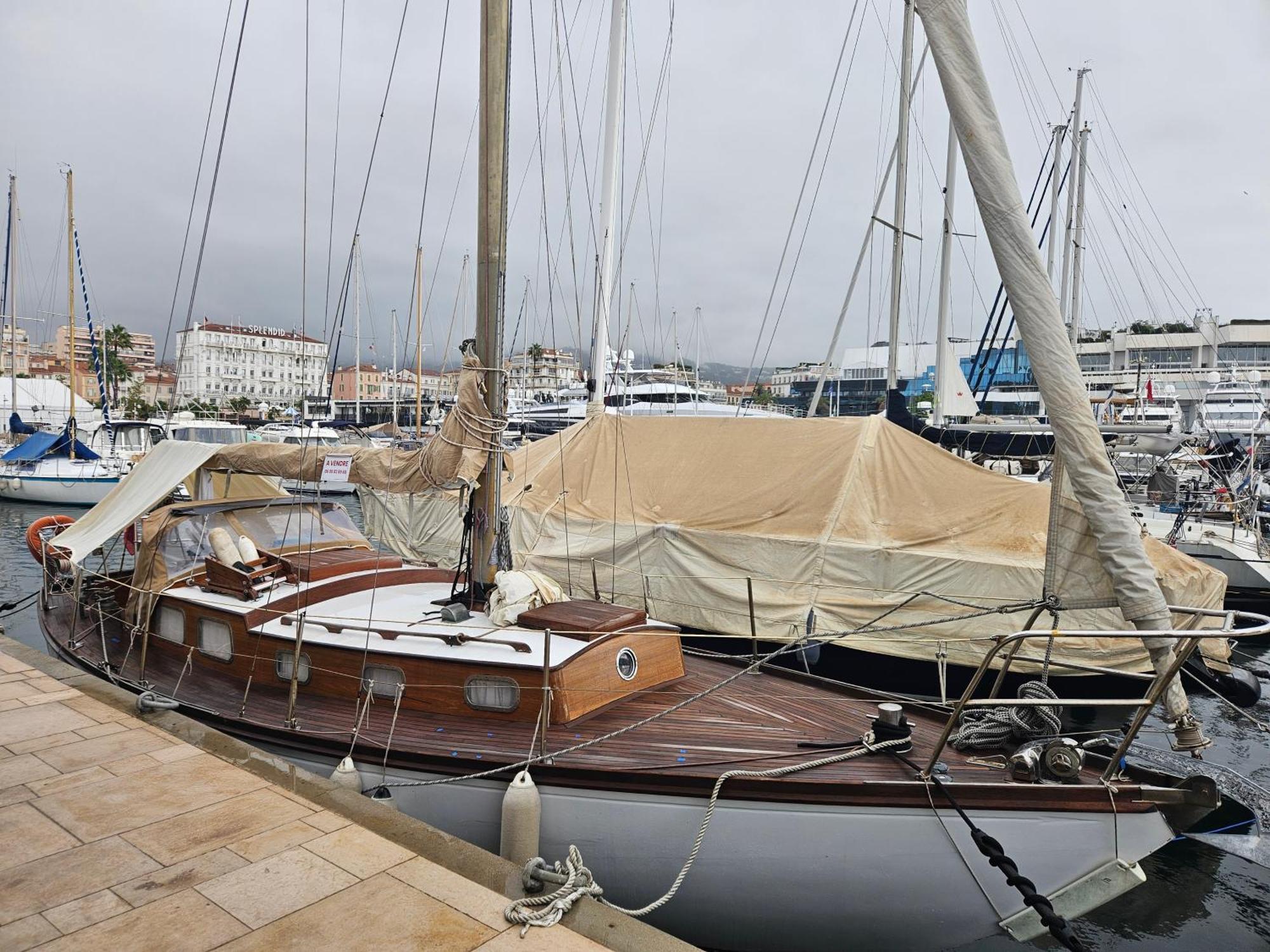 Botel Voilier Santana A