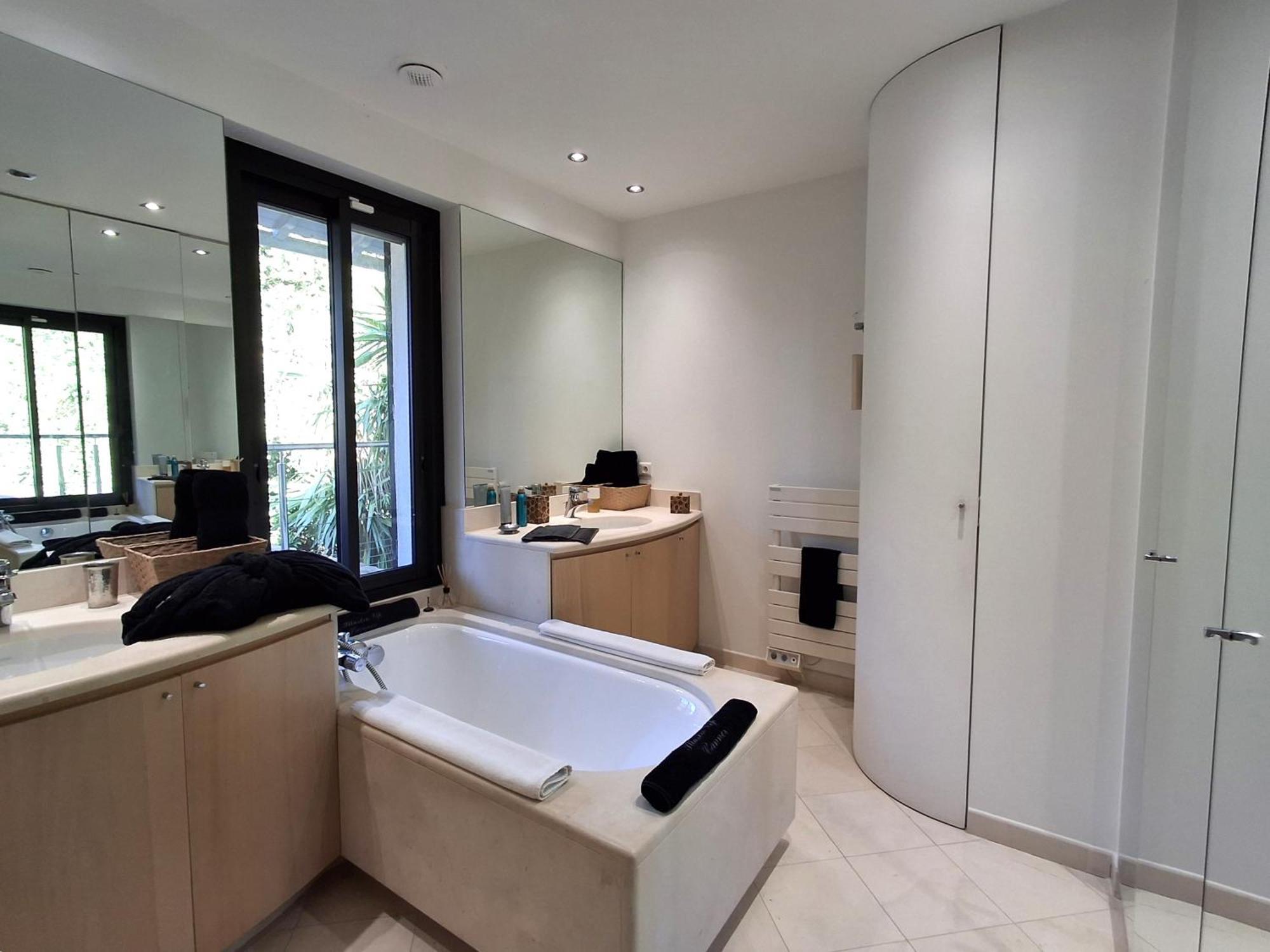 Caribbean Villa Cannes