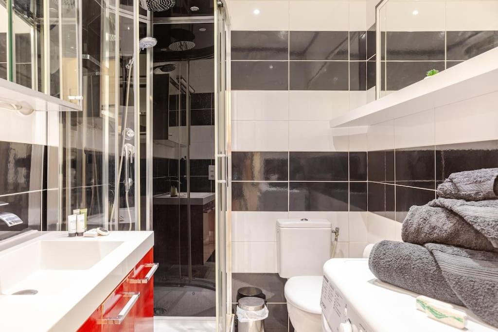 Suquet Center - 100m From & 10min Palace Apartment