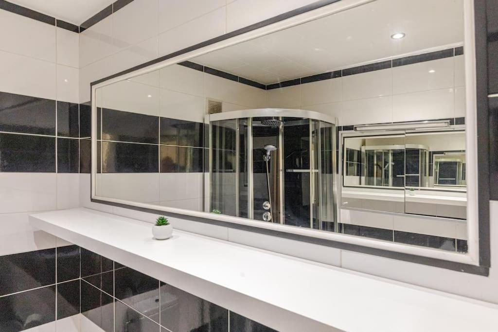 Suquet Center - 100m From & 10min Palace Apartment *