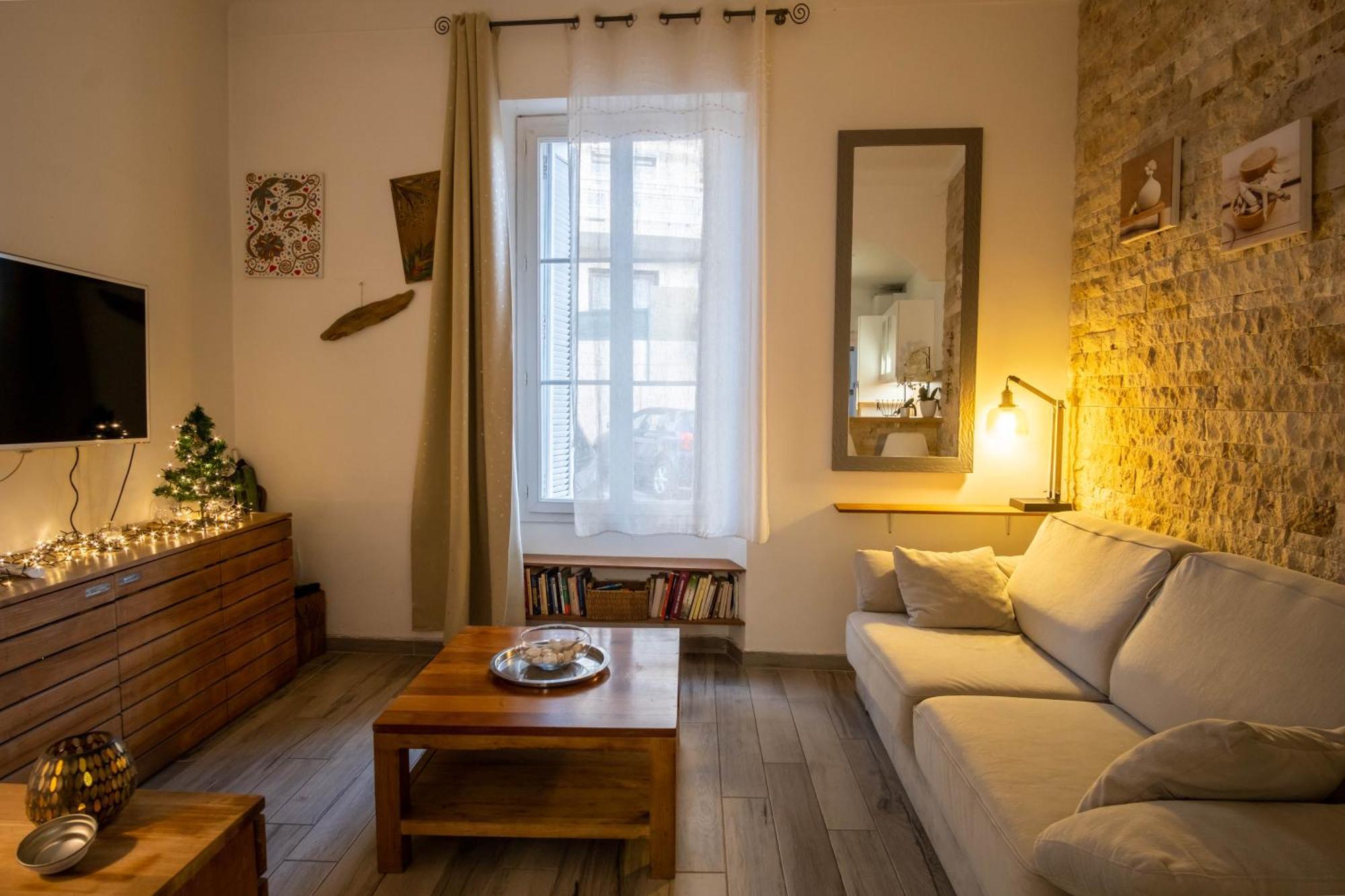 Tres Cosy Avec Cour